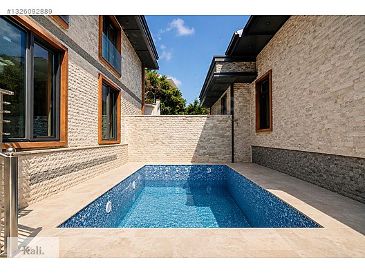 WoW On Konakları 4+1 Özel Havuzlu İkiz Villa / Kerem Yörükoğlu 2