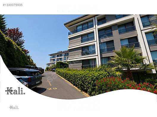 North İstanbul Kiralık 2+1 Ara Kat Daire / Kerem Yörükoğlu